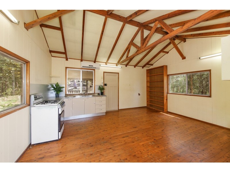 37 McIntyre Lane, Tinbeerwah QLD 4563