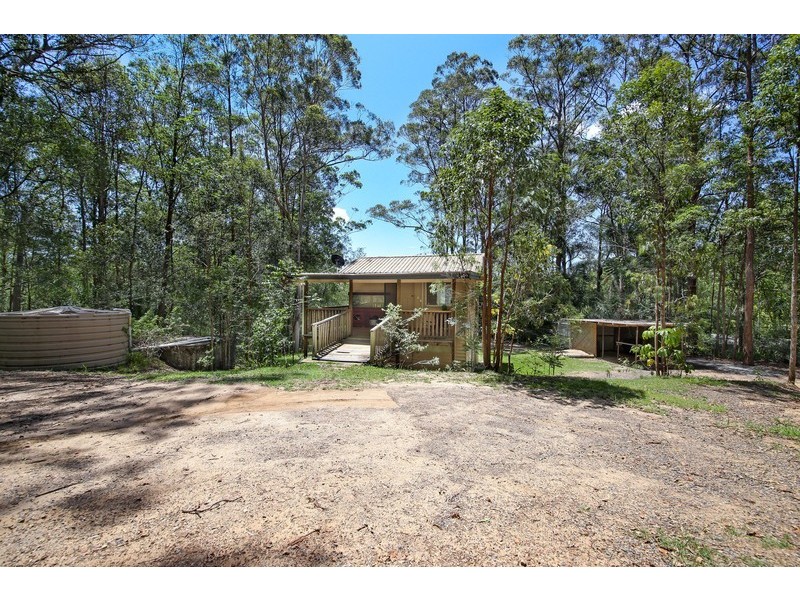 37 McIntyre Lane, Tinbeerwah QLD 4563