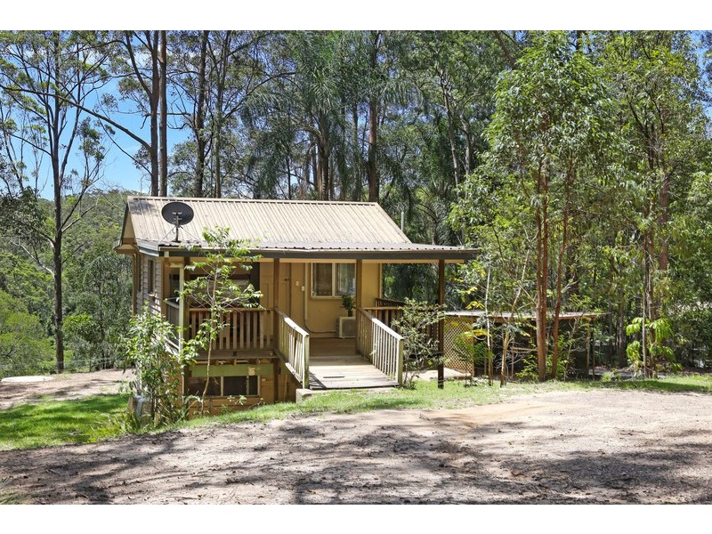 37 McIntyre Lane, Tinbeerwah QLD 4563