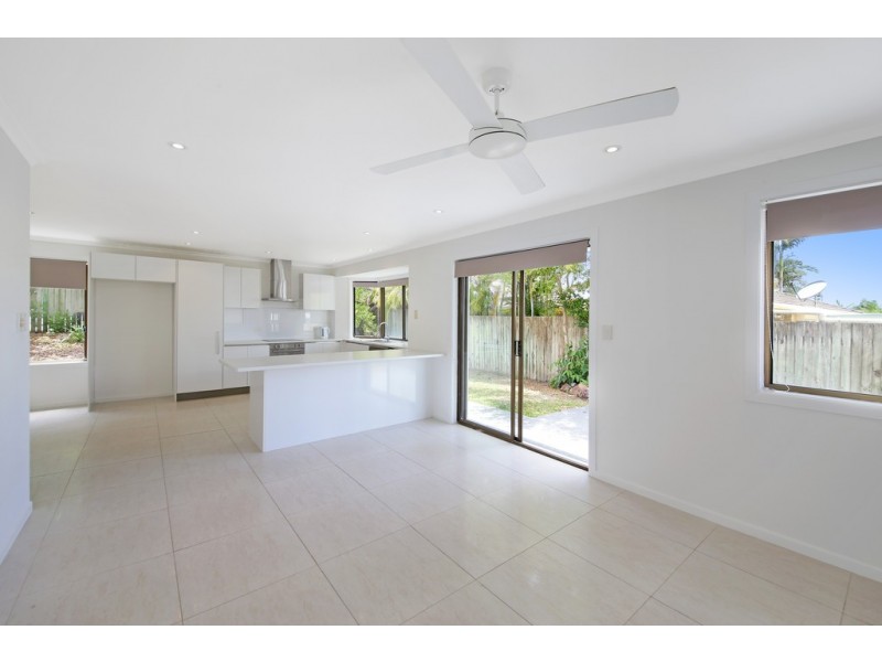12 Hall Court, Tewantin QLD 4565