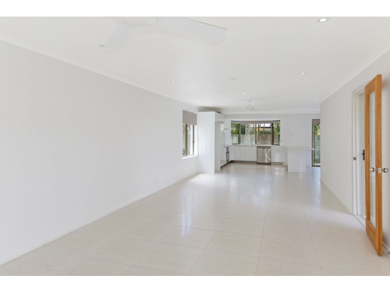 12 Hall Court, Tewantin QLD 4565