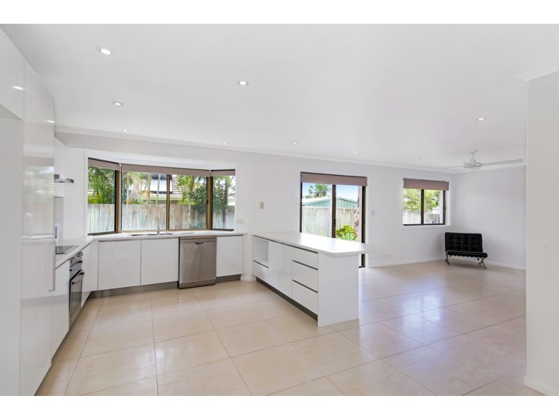 12 Hall Court, Tewantin QLD 4565