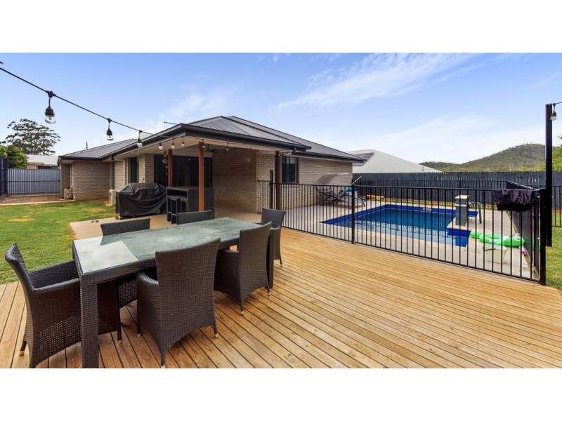 5 ROWLEY CLOSE, Glass House Mountains QLD 4518