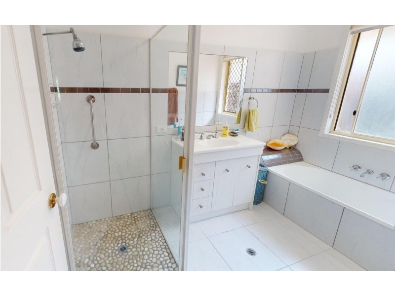 43 Outlook Drive, Tewantin QLD 4565