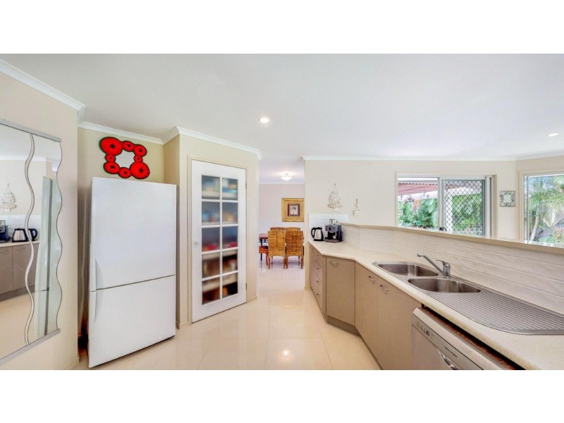 6 Wirra Place, Tewantin QLD 4565