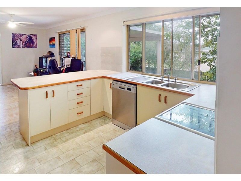 124 Outlook Drive, Tewantin QLD 4565