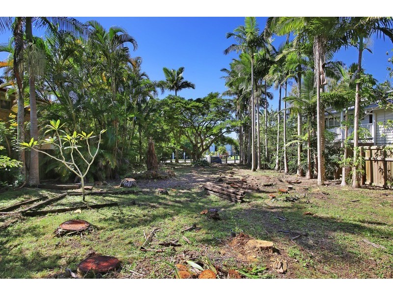 16 Myles Street, Tewantin QLD 4565