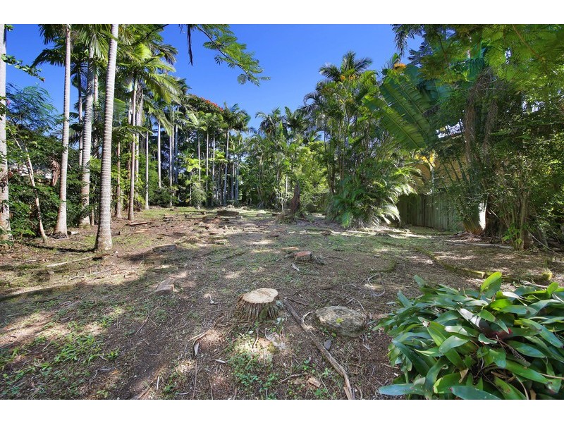 16 Myles Street, Tewantin QLD 4565