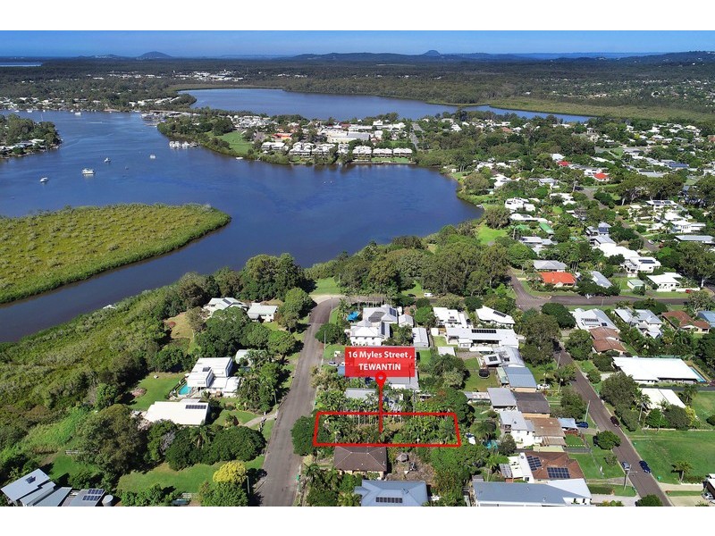 16 Myles Street, Tewantin QLD 4565
