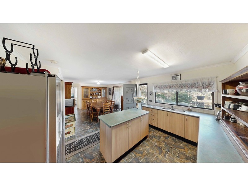 980 Cootharaba Road, Cootharaba QLD 4565