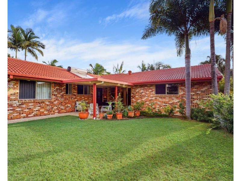 6 Burgess Drive, Tewantin QLD 4565