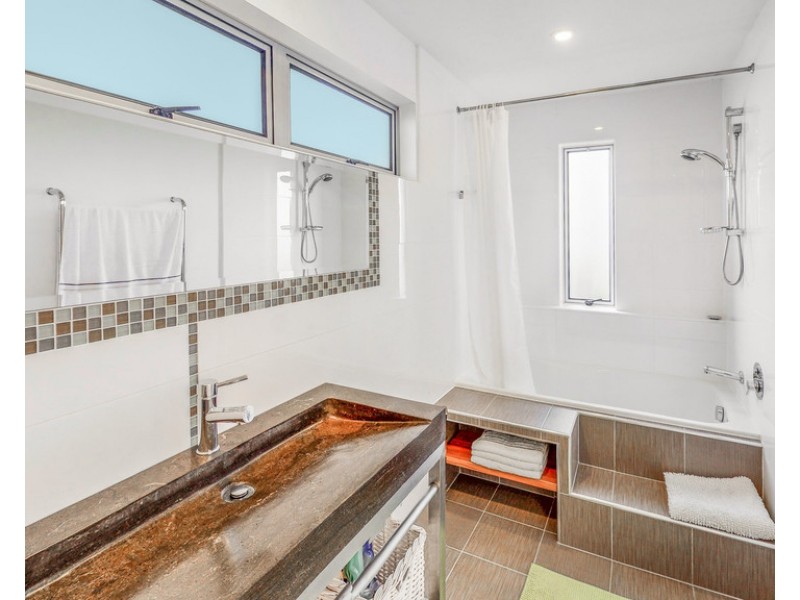 60 Moorindil Street, Tewantin QLD 4565