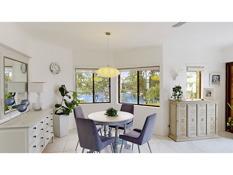 4,95 Noosa Parade, Noosa Heads QLD 4567