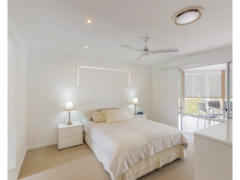 27 Shields Street, Tewantin QLD 4565