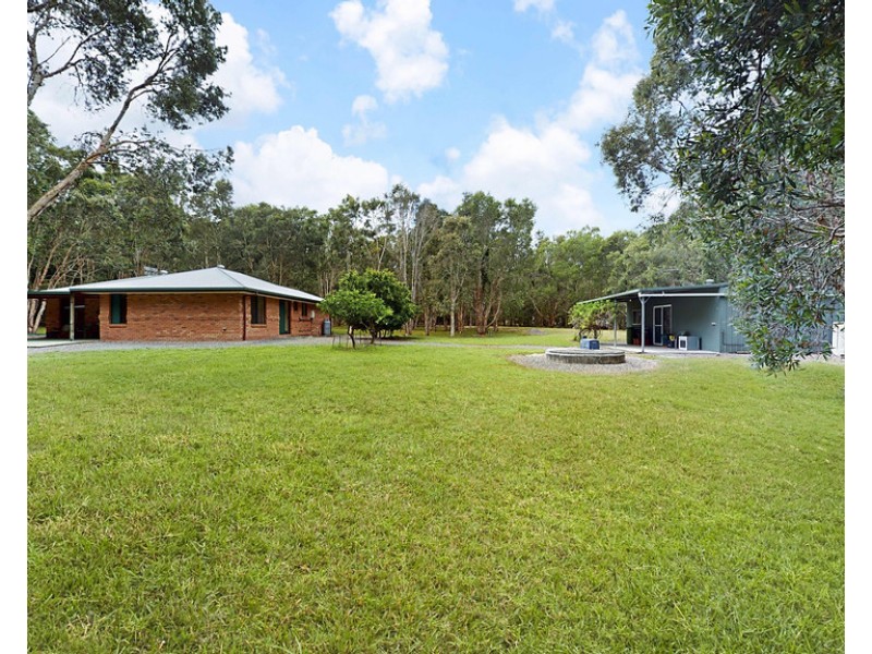 105 Green Gate Road, Cooroibah QLD 4565