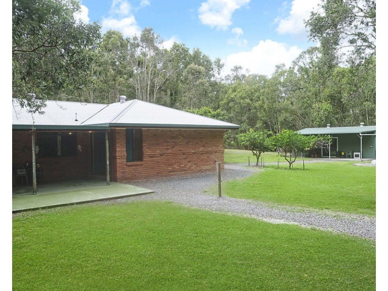 105 Green Gate Road, Cooroibah QLD 4565