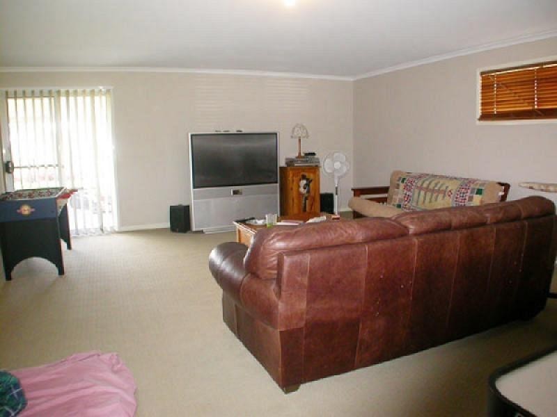 38 Boronia Road, Ridgewood QLD 4563