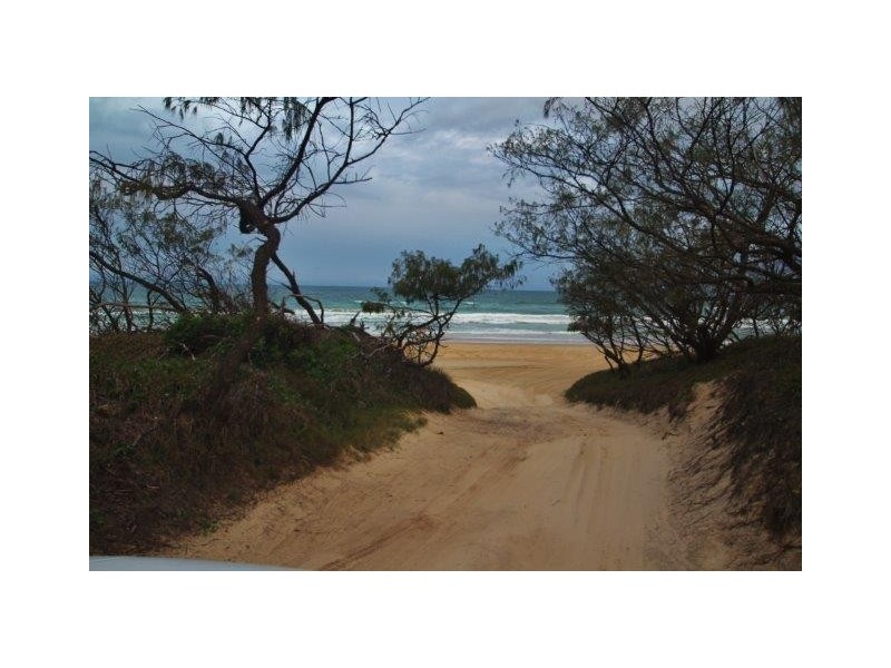 9 Mackerel Street, Noosa North Shore QLD 4565