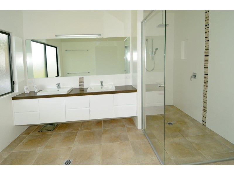 10 Hendry Street, Tewantin QLD 4565