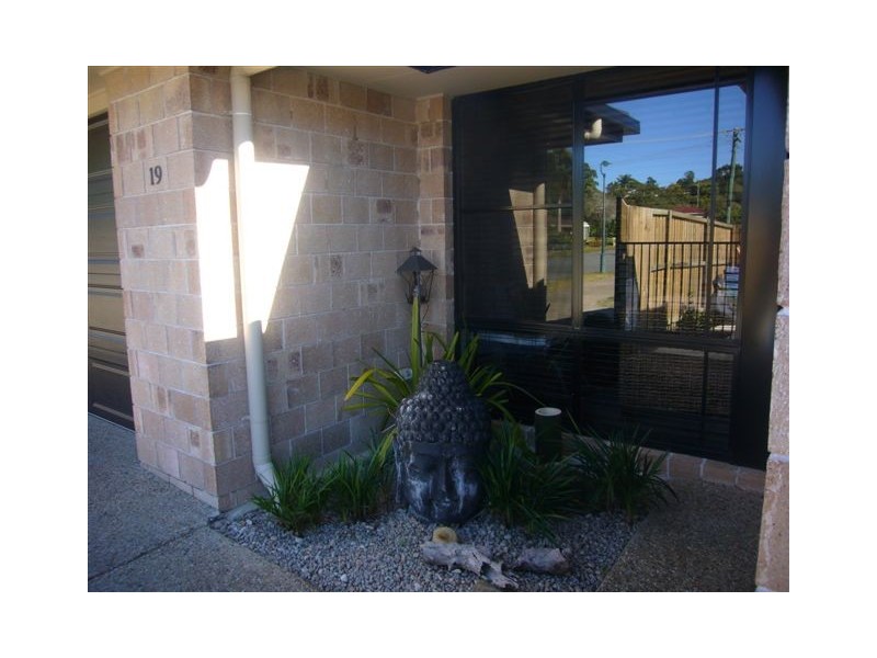 19 Oak Street, Cooroy QLD 4563