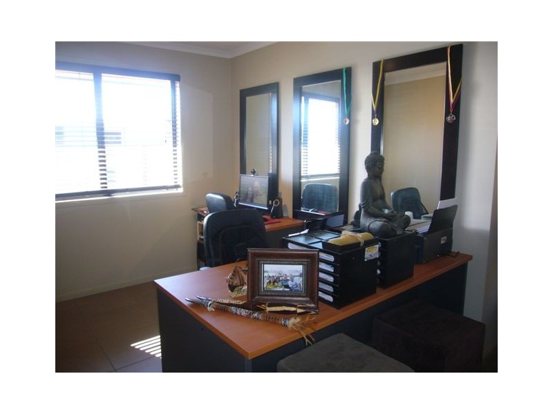 19 Oak Street, Cooroy QLD 4563