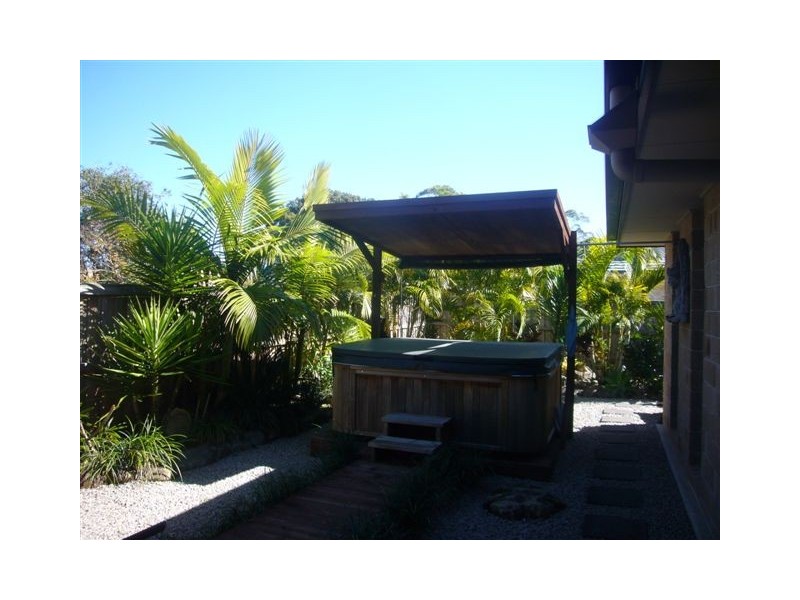 19 Oak Street, Cooroy QLD 4563