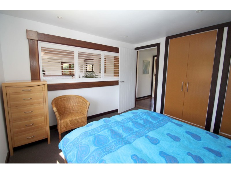 9 Corsair Crescent, Sunrise Beach QLD 4567