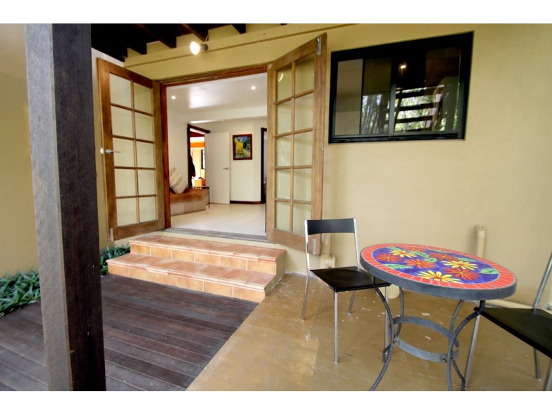 9 Corsair Crescent, Sunrise Beach QLD 4567