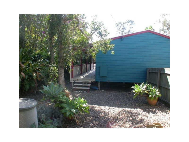 19 Pines Avenue, Cooroibah QLD 4565