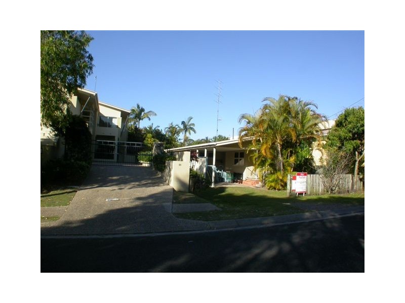 12 Howard Street, Noosaville QLD 4566