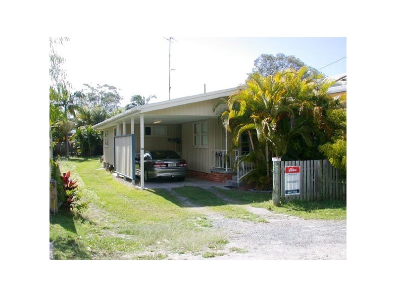 12 Howard Street, Noosaville QLD 4566