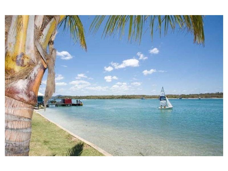 12 Howard Street, Noosaville QLD 4566