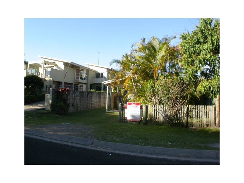 12 Howard Street, Noosaville QLD 4566