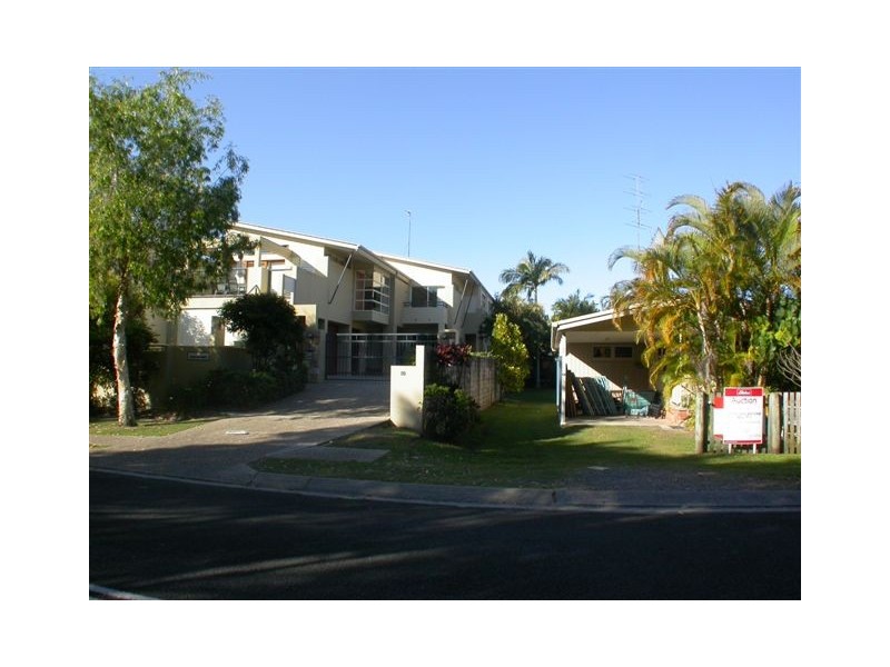 12 Howard Street, Noosaville QLD 4566