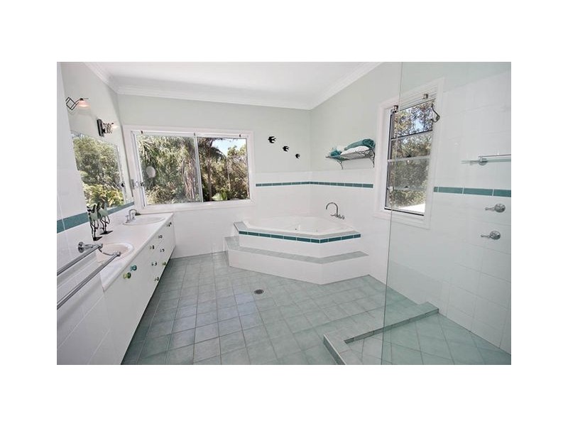 646 Cootharaba Road, Cootharaba QLD 4565