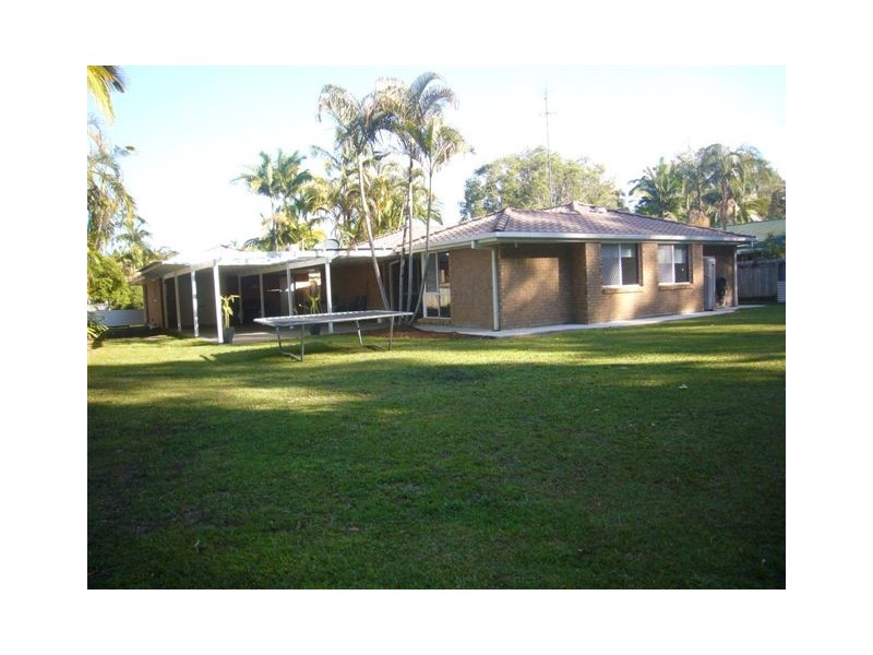 71 Griffith Avenue, Tewantin QLD 4565