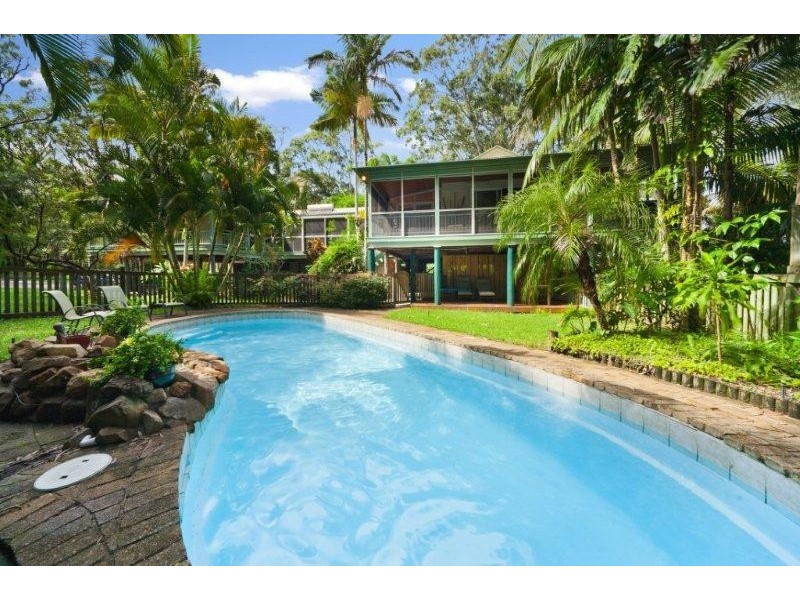 13 Maximillian Road, Noosa North Shore QLD 4565