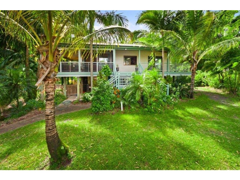 13 Maximillian Road, Noosa North Shore QLD 4565
