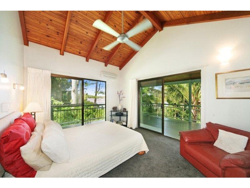 13 Maximillian Road, Noosa North Shore QLD 4565