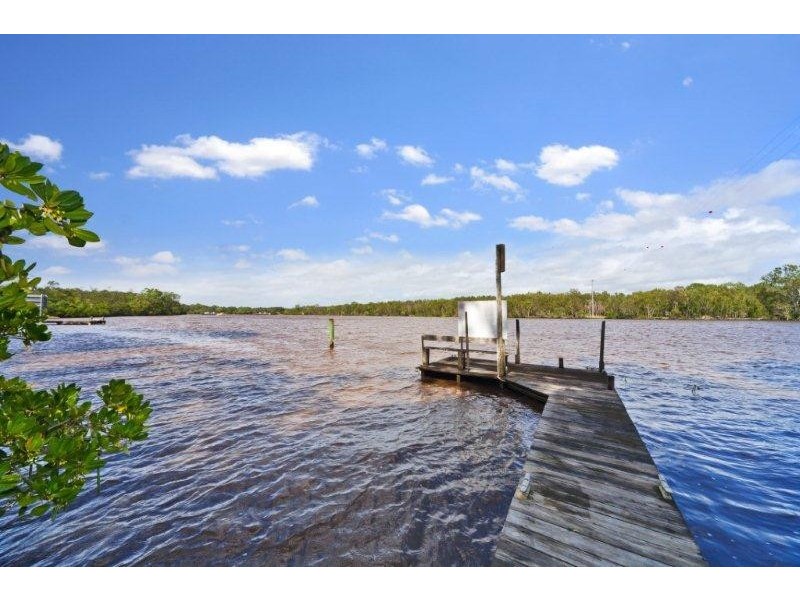 13 Maximillian Road, Noosa North Shore QLD 4565