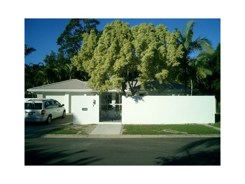 7 Woodland Court, Tewantin QLD 4565