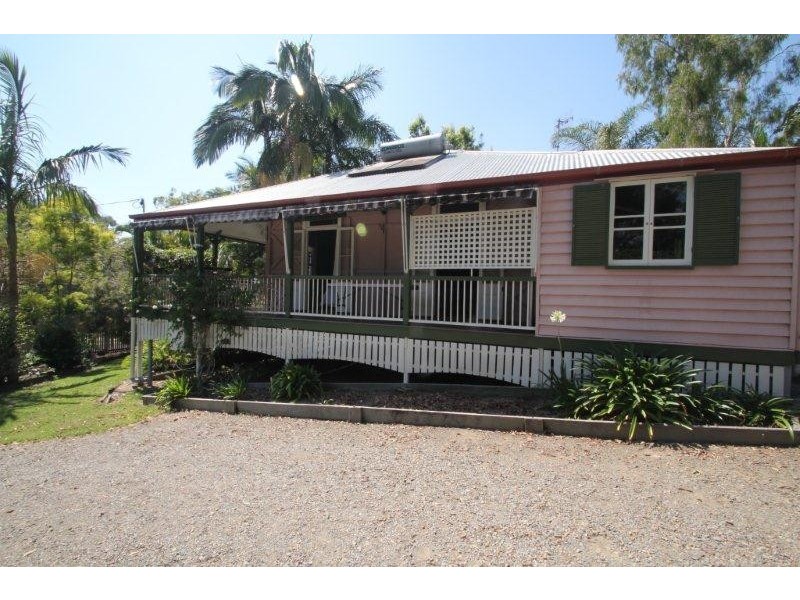 2 Pines Avenue, Cooroibah QLD 4565