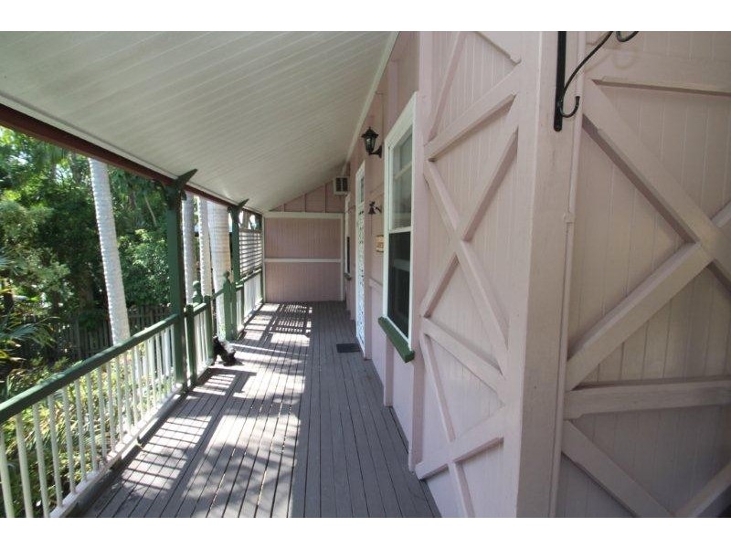 2 Pines Avenue, Cooroibah QLD 4565