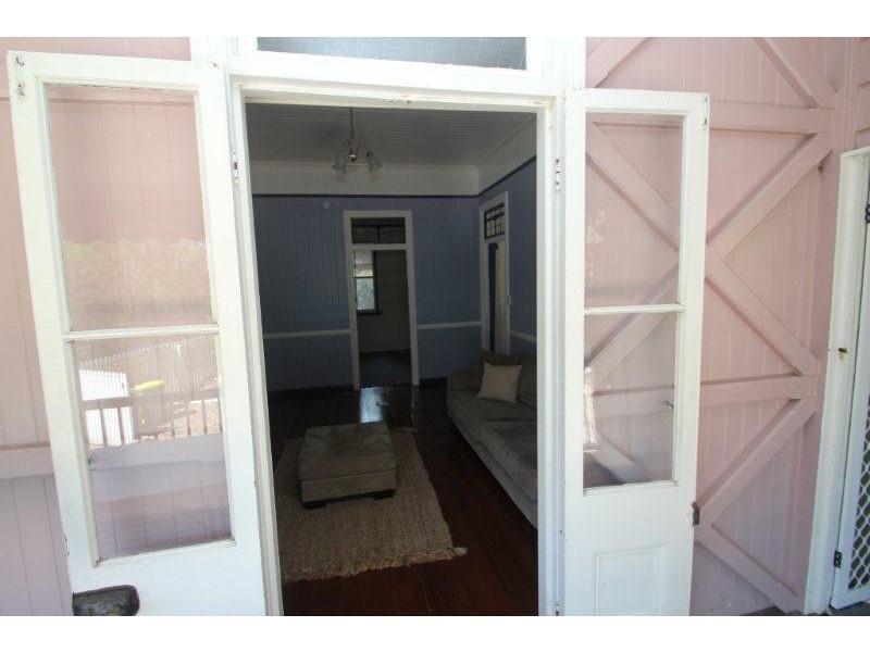 2 Pines Avenue, Cooroibah QLD 4565