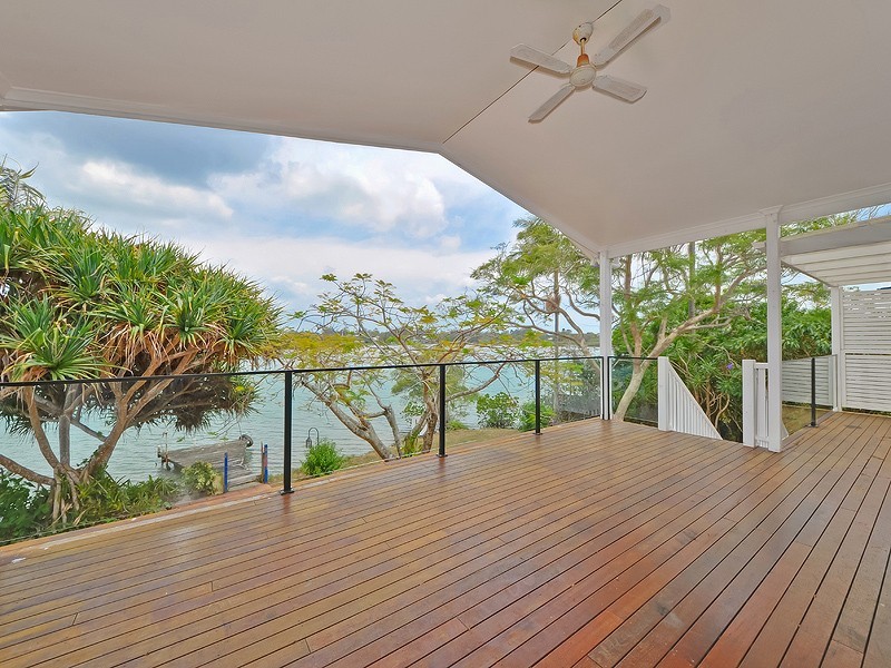 35 Noosa River Drive, Noosa North Shore QLD 4565