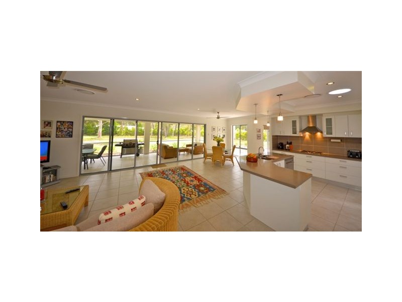 65 Edington Drive, Cooroibah QLD 4565