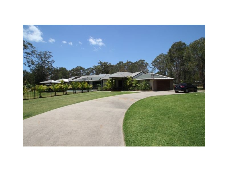 25 Yatama Place, Cooroibah QLD 4565