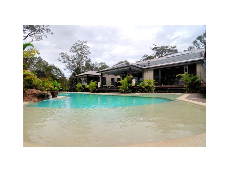 25 Yatama Place, Cooroibah QLD 4565