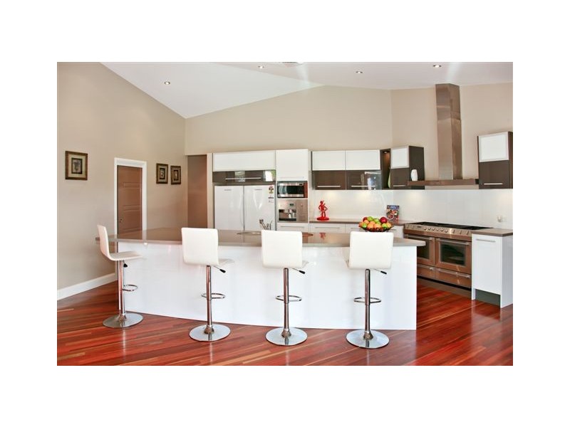 25 Yatama Place, Cooroibah QLD 4565