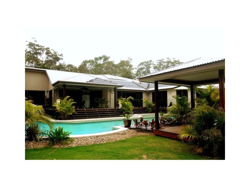 25 Yatama Place, Cooroibah QLD 4565